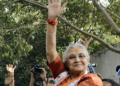 Spelling more trouble for Delhi former chief minister Sheila Dikshit and her ministers, the Aam Aadmi Party government on Thursday ordered registration of  an FIR on the alleged corruption in the purchase of streetlights during the Commonwealth Games. PTI File Photo