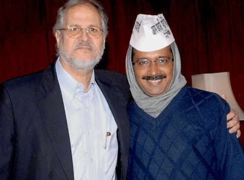 Delhi Lt Governor Najeeb Jung with Aam Aadmi Party convener Arvind Kejriwal during a meeting at Raj Niwas in New Delhi. Lt Governor Najeeb Jang today sought Union Law Ministry's opinion on the constitutional position whether it was necessary for the Delhi government to obtain prior approval from the Centre before tabling the Jan Lokpal Bill in the Assembly. PTI File Photo