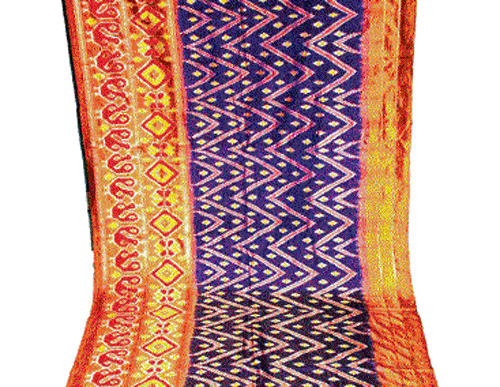 best of both sides: Patterns of Patan patola saris look the same on either side.
