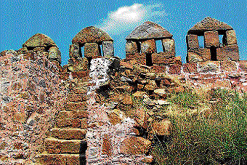 The tale of Lal Kot and its gates