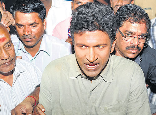 Actor Puneeth Rajkumar comes out of the hospital after  visiting Ambarish in Bangalore on Saturday. DH&#8200;photo