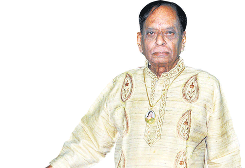 But the legendary Carnatic vocalist Dr Balamuralikrishna, who is 83 years old, has the energy and charm that could give the singers of today a run for their money. DH Photo by Janardhan bk