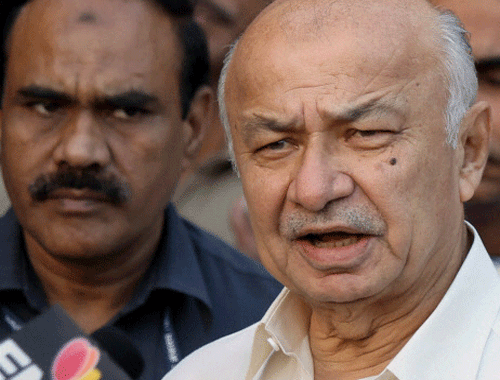 Stoking a controversy, Union Home Minister Sushilkumar Shinde threatened to ''crush'' the electronic media, alleging a section of it was unnecessarily provoking the Congress party by indulging in ''false propaganda'' against it. PTI File Photo