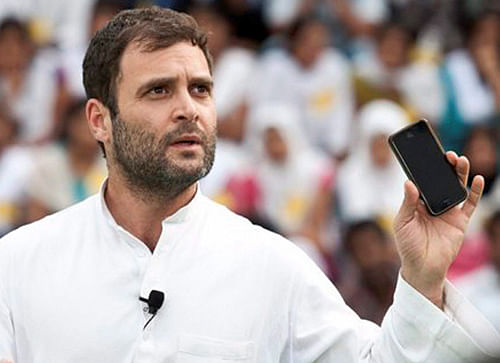 The Rashtriya Swayamsevak Sangh (RSS) on Friday filed a complaint against All India Congress Committee (AICC) vice president Rahul&#8200;Gandhi with the Election Commission of India for his remark that the 'RSS people' had killed Mahatma Gandhi. DH File Photo