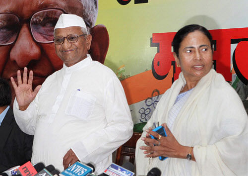 Angry with his former follower, Anna Hazare will challenge Arvind Kejriwal on March 12 at the historic Ramleela Maidan here. The Gandhian, who joined TMC chief Mamata Banerjee to put forward an alternative before the nation under her leadership, has called upon his followers to join him for the rally. PTI photo