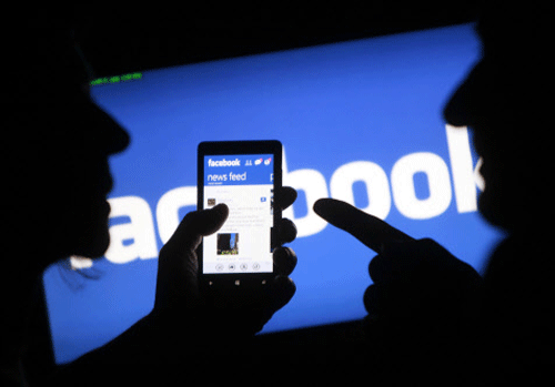 According to a new research, Facebook feelings are contagious. Positive posts beget positive posts and negative posts beget negative ones - with the positive posts being more influential, or more contagious. Reuters file photo
