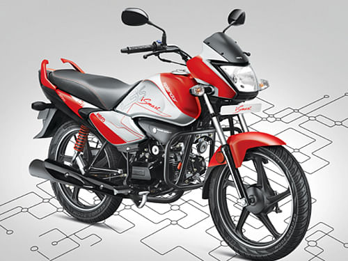 The country's largest two-wheeler maker Hero MotoCorp today launched its all-new Splendor iSmart bike, equipped with stop-and-start i3S technology, priced at Rs 47,250 (ex-showroom Delhi). Photo Courtesy: Hero Motocorp Official Website