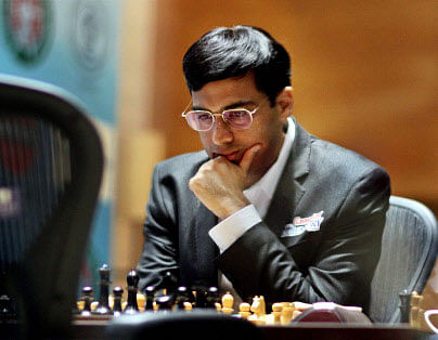 Five-time world champion Viswanathan Anand played out an easy draw as black against lowest ranked Dmitry Andreikin of Russia in the fifth round, but kept the lead at the Candidates chess tournament here. PTI photo