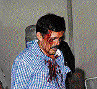 An injured Dhanraj