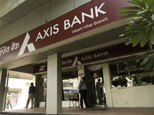 The government on Friday sold 9 per cent of its residual equity stake -- held in SUUTI -- in Axis Bank through a block deal expected to fetch around Rs 5,500 crore, PTI photo