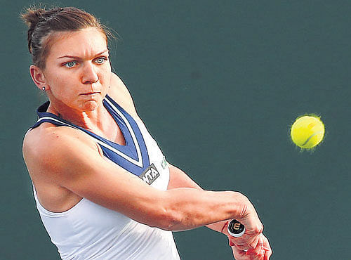 With light, springy footwork and a combination of defensive speed and offensive power, Simona Halep has been moving through courts and draws on the women's tennis tour with considerable ease in recent months, DH photo