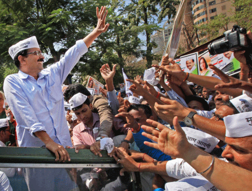 AAP star Arvind Kejriwal arrives here Tuesday to kickstart an epic Lok Sabha battle that his supporters say will surely 'humble' BJP's prime ministerial candidate Narendra Modi. DH photo.