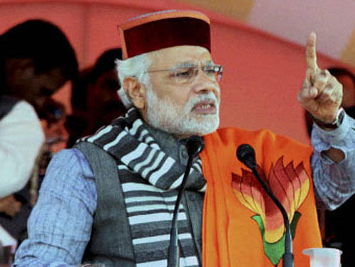 Narendra Modi today targeted Defence Minister A K Antony and Arvind Kejriwal, calling them "agents of Pakistan and enemy of India" and speaking its language./ PTI file photo