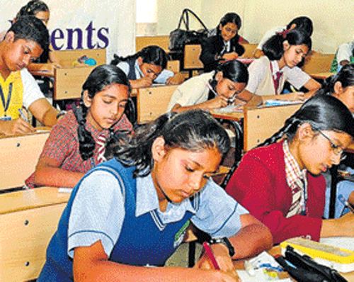 As many as 42,797 students are hoped to be involved in final preparations for the SSLC examinations, as the examinations will commence on Friday. DH File Photo. For representation purpose