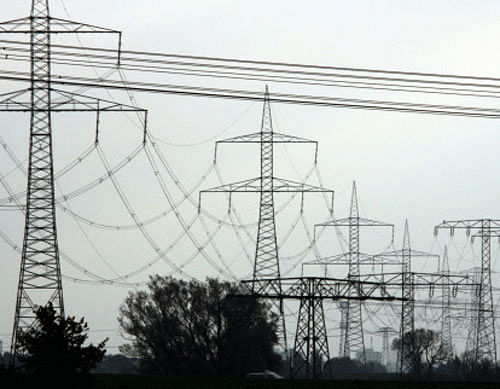The State government, in view of the Lok Sabha elections, has invoked Section 11 of the Karnataka Electricity Act, mandating all private co-generation units (co-gens) to sell power only to the government to avoid power cuts. Reuters File Photo. For Representation Purpose