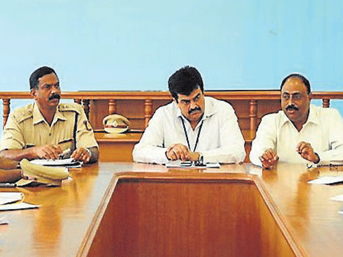 Election Observer Sanjay Kaushal speaks during an all party representatives' meeting, in Chamarajanagar, on Friday.  DH Photo