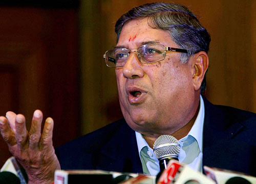 After threatening to file a contempt petition in the Supreme Court, unrecognised Bihar Cricket Association secretary Aditya Verma today wrote to ICC President Alan Isaac, pleading with him to stop sidelined BCCI chief N Srinivasan from attending the governing body's Executive Board meeting in Dubai. PTI file photo