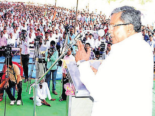 Chief Minister Siddaramaiah during the campaign meet at Pandavapura, Mandya district, on Saturday. DH Photo
