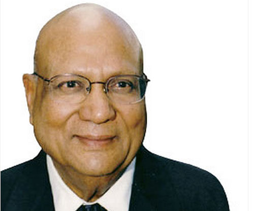 Leading NRI industrialist Lord Swraj Paul has warned that steps for further regulation by the government will only lead to more people finding ways to bypass them, asserting that measures need to be worked out to improve corporate governance. Photyohttp://www.caparo.com/