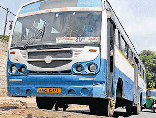 Over 1,000 BMTC buses and 800 KSRTC buses will be at the disposal of the Office of the Chief Electoral Officer, on April 16 and 17. DH File Photo