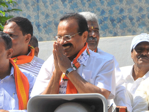 It's no cakewalk for D V Sadananda Gowda, the former chief minister and BJP candidate for Bangalore North. DH Photo