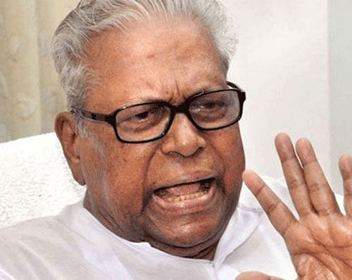 Left leader V.S.Achuthanandan Saturday said the report of the Supreme Court-appointed amicus curiae Gopal Subramaniam has upheld his allegations that gold and valuables from the famed Sree Padmanabhaswamy temple here were smuggled out by members of the Travancore royal family. PTI photo