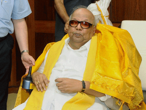 M Karunanidhi today asserted he has not politicised the issue of release of seven convicts in the Rajiv Gandhi assassination case but insisted that his poser to the Chief Justice of India was to indicate that 'judges should not politicise' such issues. PTI Photo