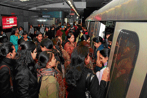 From January to March this year, the CISF found that out of the total 126 pickpockets held, 118 were women. DH file photo