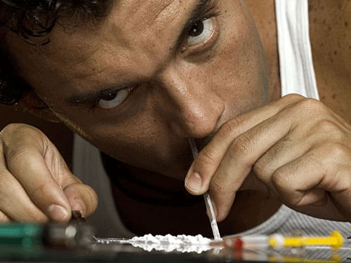 There is hardly any effective medications for cocaine addiction, but researchers have now discovered a new compound that can halt cocaine addiction, raising hope for new treatment for drug addicts. DH file photo. For representation purpose