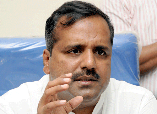Karnataka government was awaiting President Pranab Mukherjee's assent to a bill to enable it to take strict action against doctors not serving in rural areas, Health and Family Welfare Minister U T Khader said today. DH file photo