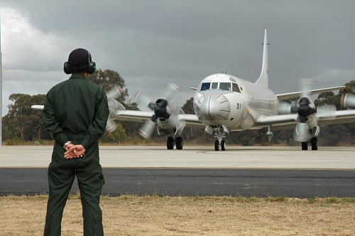 Japan's transport ministry said a plane of Peach Aviation Ltd. dived to 75 meters above the sea in Okinawa Prefecture yesterday while trying to land at Naha airport after the pilot ''misunderstood'' instructions from the control tower. AP file photo