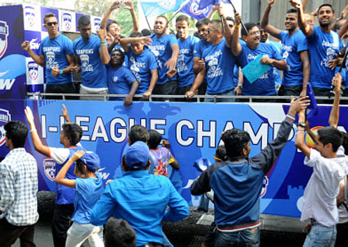 The party that began last Monday in Goa reached a crescendo here on Tuesday as the newly-crowned  I-League champions Bengaluru FC celebrated their stunning success in a fun-filled bus parade. DH photo