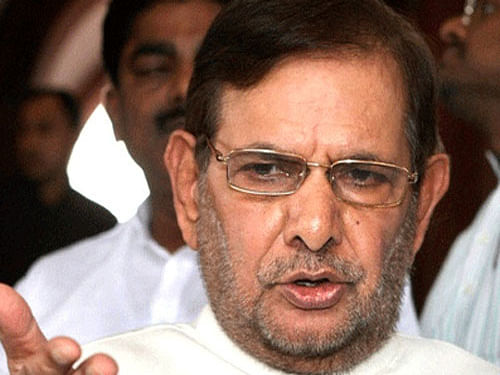 Sharad Yadav alleged that rival parties were using money power to influence the media. PTI file photo