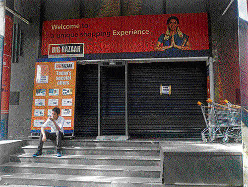 The BBMP's Health department has served a notice on Big Bazaar's Koramangala outlet for allegedly selling misbranded food items. DH photo