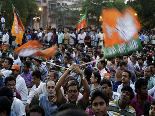 BJP workers today took out a protest march to the Election Commission to protest the denial of permission for Narendra Modi's rally in Varanasi as Delhi Police imposed prohibitory orders around the poll panel's complex here in order to stop the march. AP photo