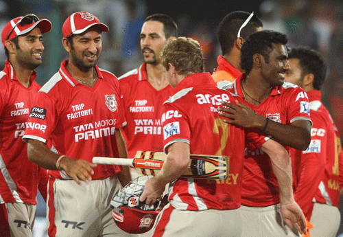 As the scramble for the final-four placings gets fierce in IPL-7, Kings XI Punjab batsman Cheteshwar Pujara today said that the table-toppers are eyeing a top-two finish to give themselves a one-game losing cushion in the play-offs. PTI photo