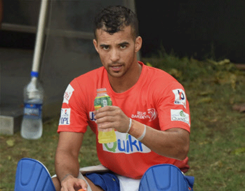 Aghast at their appalling show in this IPL, Delhi Daredevils batsman JP Duminy said they need to look in the mirror to find faults and improve so that they can come back strongly for the next campaign. PTI photo