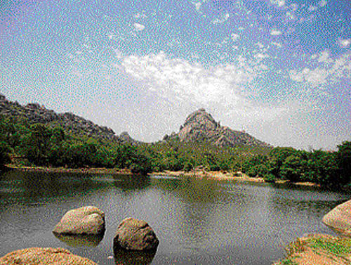 Chitradurga comes from the word Chitrakaldurga which means picturesque fort in kannada.  DH photo