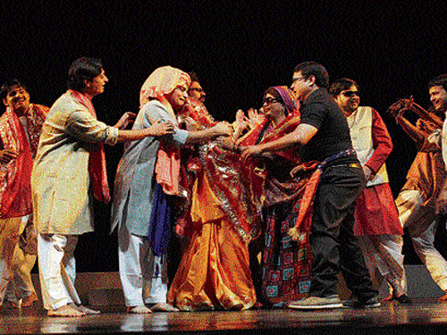 Scene from the play Janpath Kiss which dwells on the unending search for extraordinariness in life.