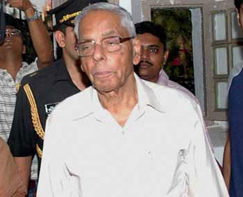 West Bengal Governor M K&#8200;Narayanan on Thursday said he has not put in his papers, in an attempt to put  speculations to rest over his exit after the Centre reportedly sought resignation of governors appointed by the UPA regime. PTI File Photo