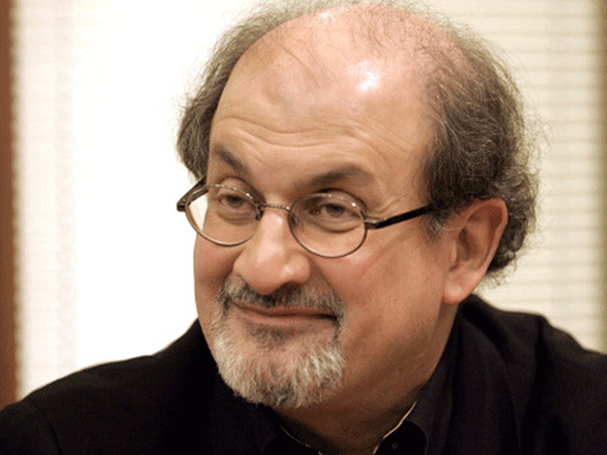 Salman Rushdie wins Pen Pinter writing prize