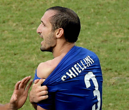 Italy defender Giorgio Chiellini has said the ban Fifa handed down to Luis Suarez is 'excessive' and that he feels no anger towards the controversial Uruguay striker.  / AP file photo