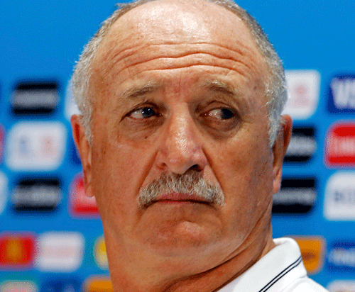 Brazil coach Luiz Felipe Scolari refused to be drawn into a comparison between his forward Neymar and Argentina's four-times world player of the year Lionel Messi, saying he would offer a definitive answer in 15 years. / Reuters