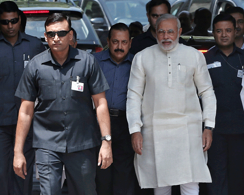 Eyes on defence deals, Western powers rush to court Modi
