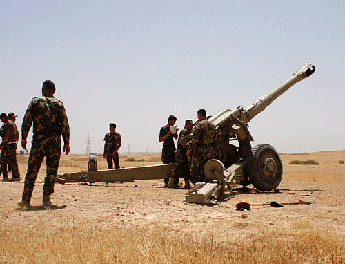 Iraq presses counter-offensive, ISIL declares 'caliphate'