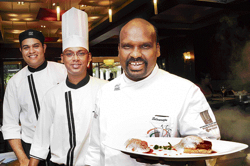Chef Selvaraju (extreme right) with his team.