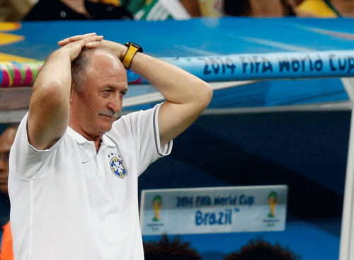 The Brazilian football federation has decided to sack Luiz Felipe Scolari after the national team's fourth-place finish in the recently concluded 2014 FIFA World Cup, reports media. Reuters file photo
