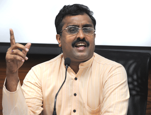 RSS leader Ram Madhav, who recently joined BJP, today asserted that journalist Ved Pratap Vaidik has no relation with RSS, saying a person roaming around with Congress leaders is not from the Sangh fountainhead. PTI file photo