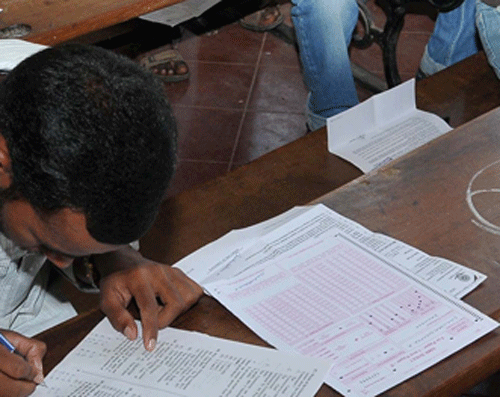 The Karnataka Secondary Education Examination Board (KSEEB) received as many as 5,075 SSLC&#8200;answer scripts for revaluation, of which errors in evaluation were found in 4,803 scripts / Dh File Photo only for representation