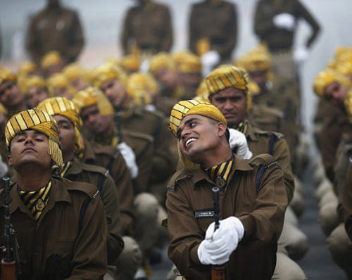 File photo of  Indian soldiers taking part in the rehearsal for the Republic Day parade amid fog on a cold winter morning in New Delhi. Reuters
